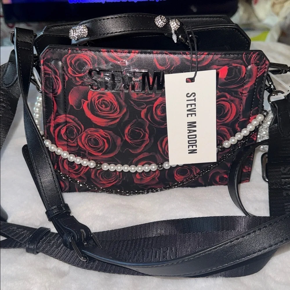 Steve Madden Roses Bevelyn Handbag with peals